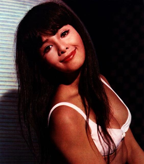 007系列电影中的“邦女郎”们